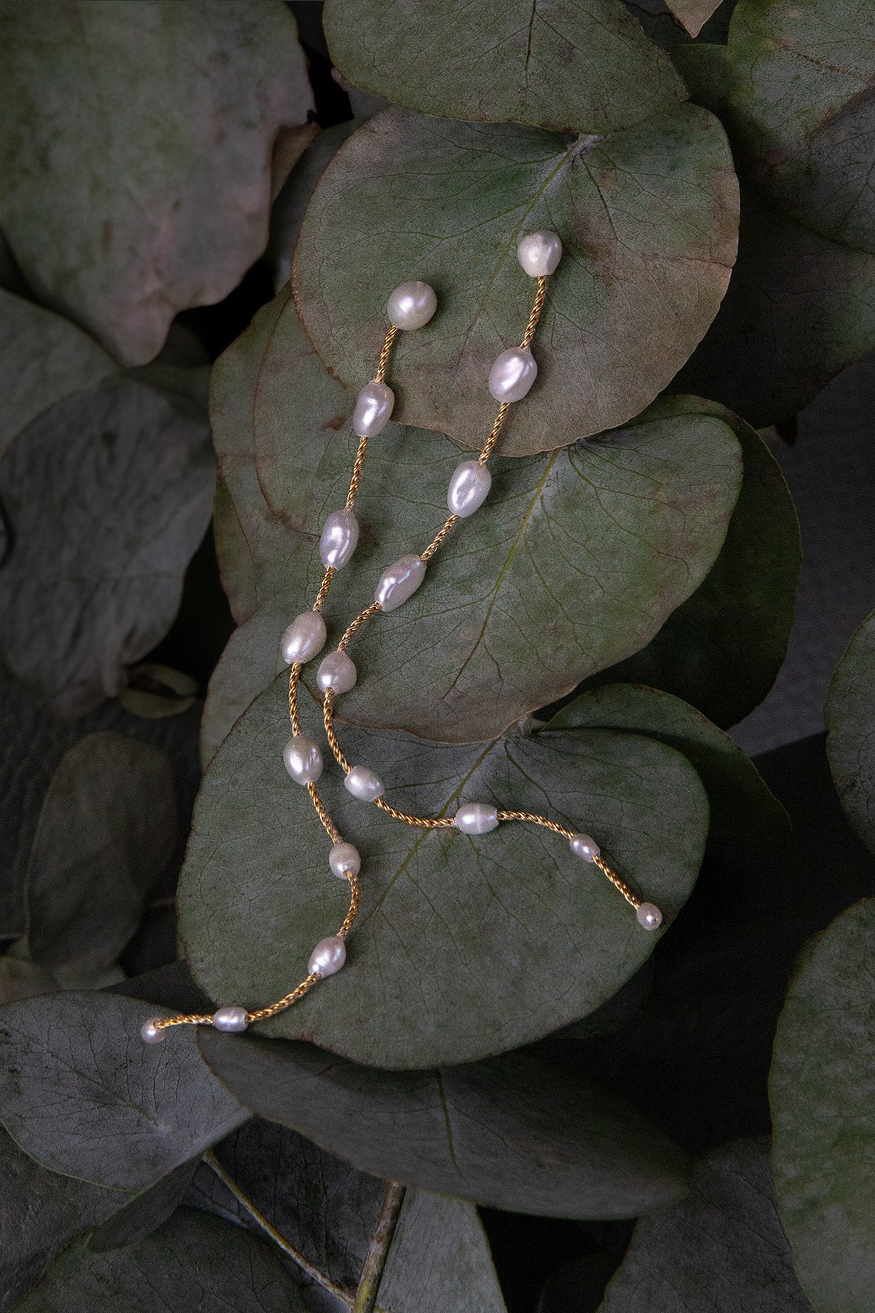 String of pearls | long