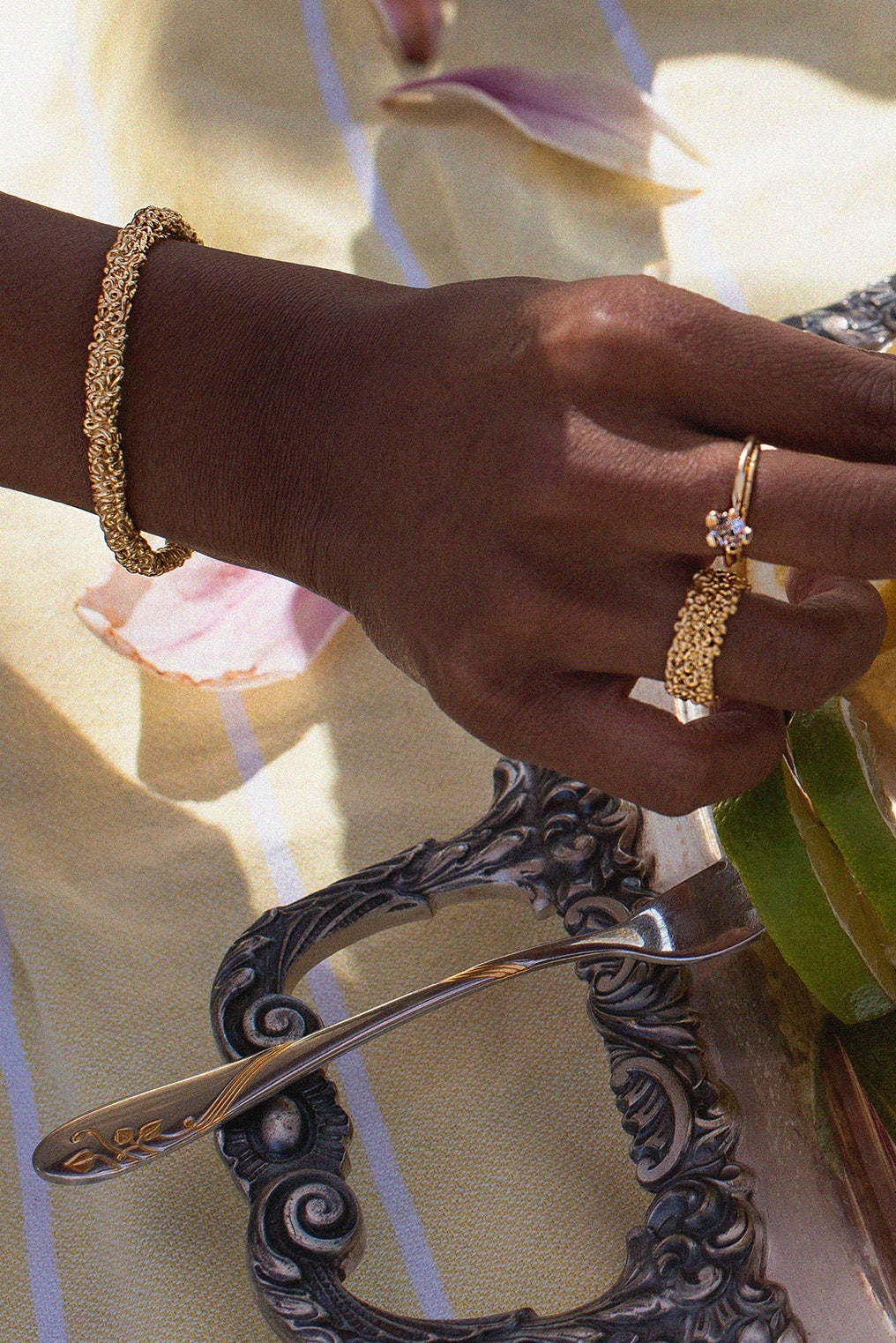 MEDIO BANGLE