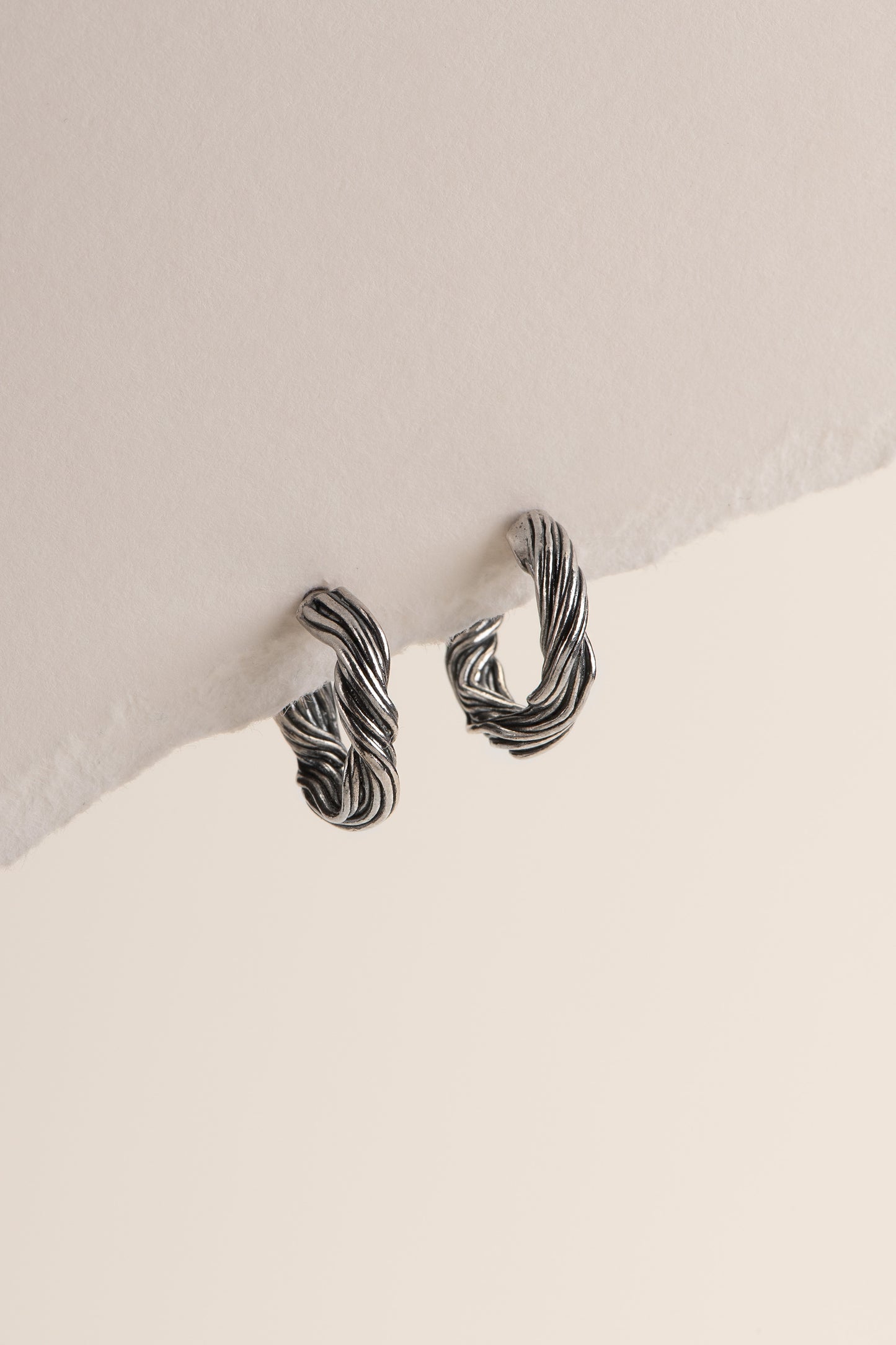 Tendril mini Hoops