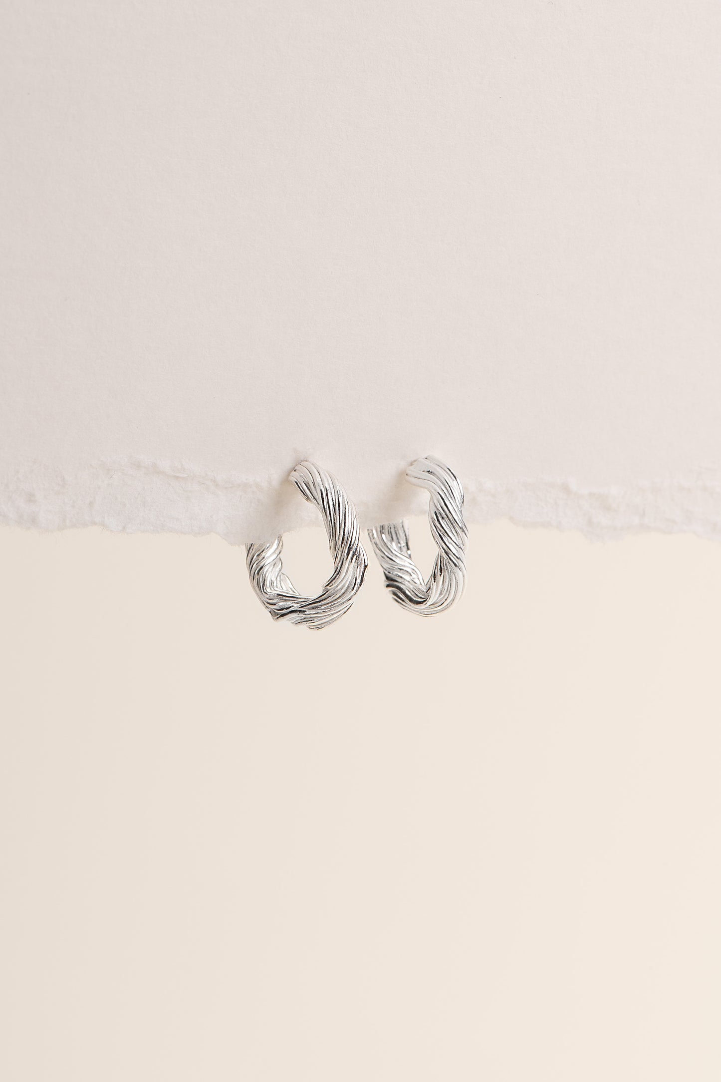 Tendril mini Hoops